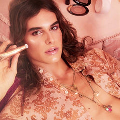 عصا إضاءة هوليوود بيوتي لايت من شارلوت تيلبوري