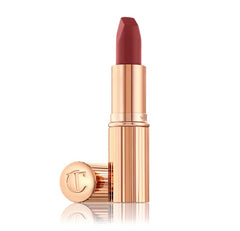 أحمر شفاه طويل الأمد من Charlotte Tilbury Matte Revolution (عينة صغيرة الحجم)