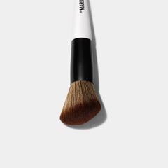 MAKEUP BY MARIO 
F1 Dual-Ended Contour and Blush Brush