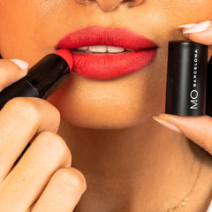 أحمر شفاه مو ريترو مات