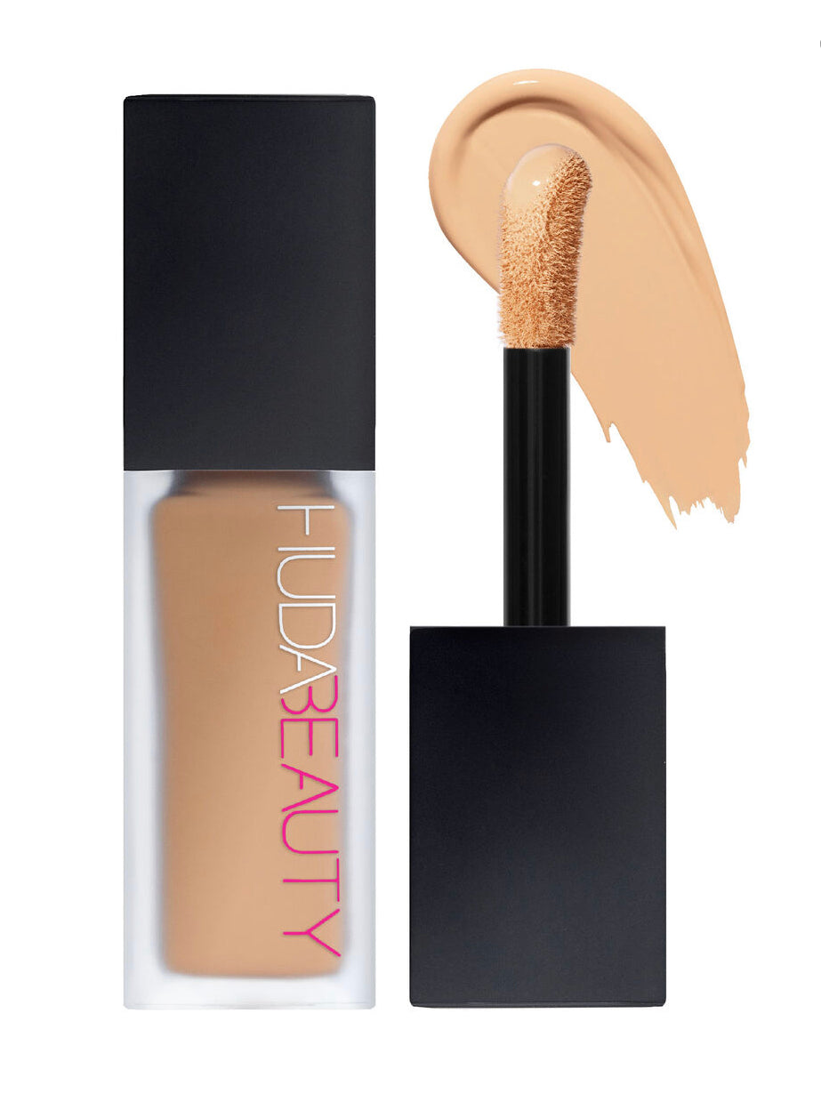 Huda Beauty FauxFilter Luminous Matte Concealer