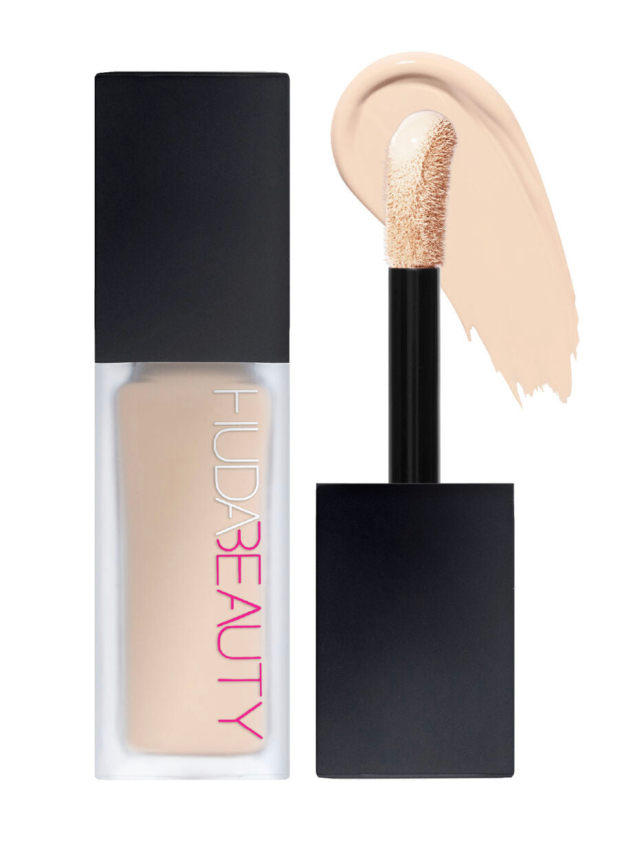 Huda Beauty FauxFilter Luminous Matte Concealer