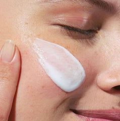 CLARINS Velvet Cleansing Milk