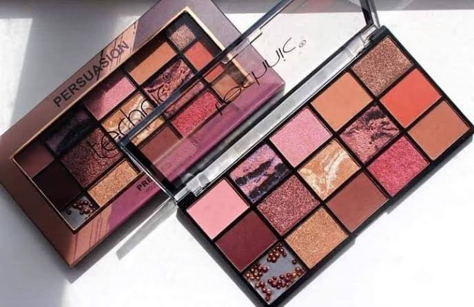TECHNIC PERSUASION PRESSED PIGMENT PALETTE