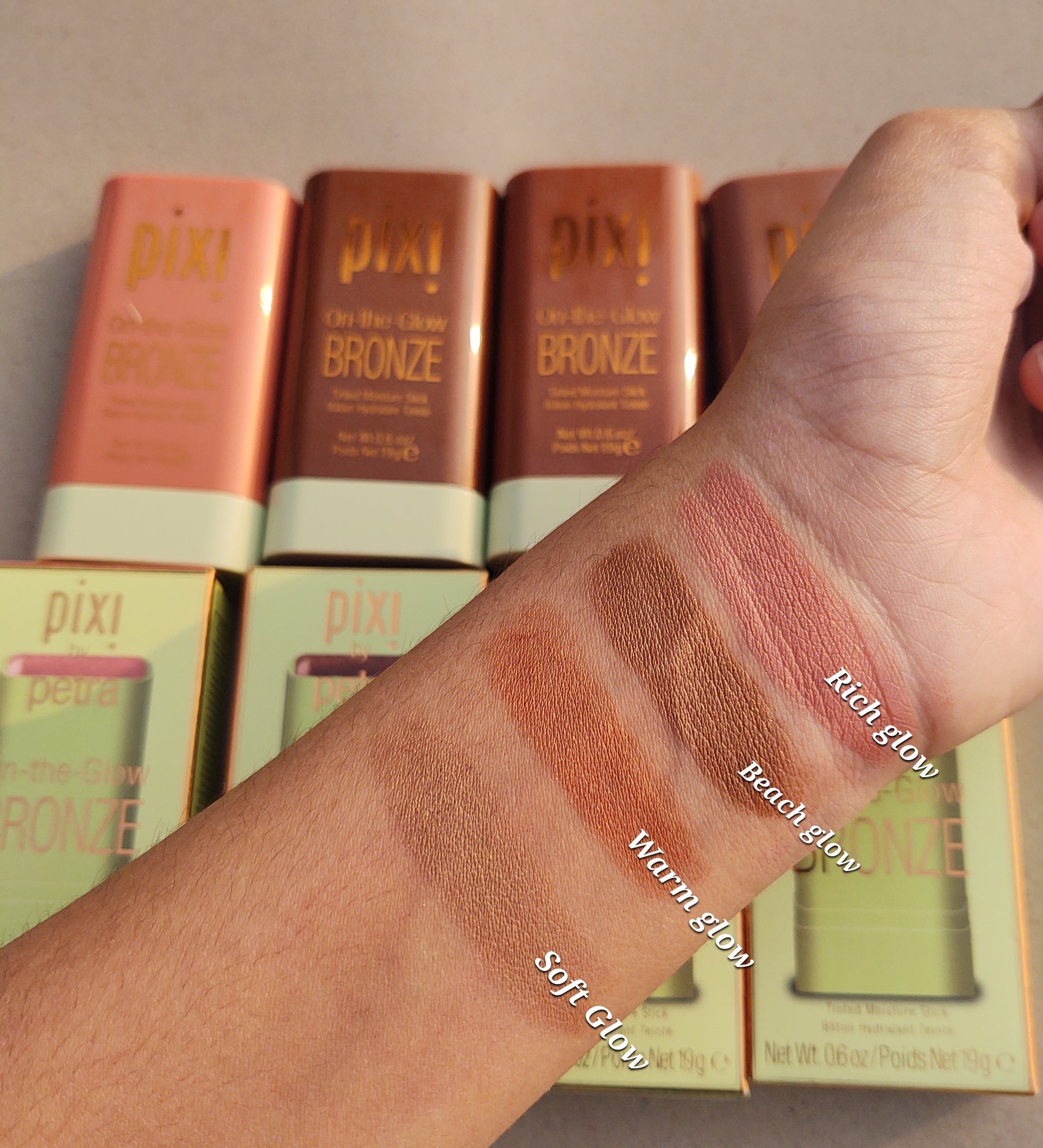 Pixi On-the-Glow Bronze