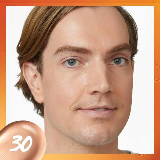 Maybelline SUPER STAY 24H SKIN TINT + VITAMIN C
